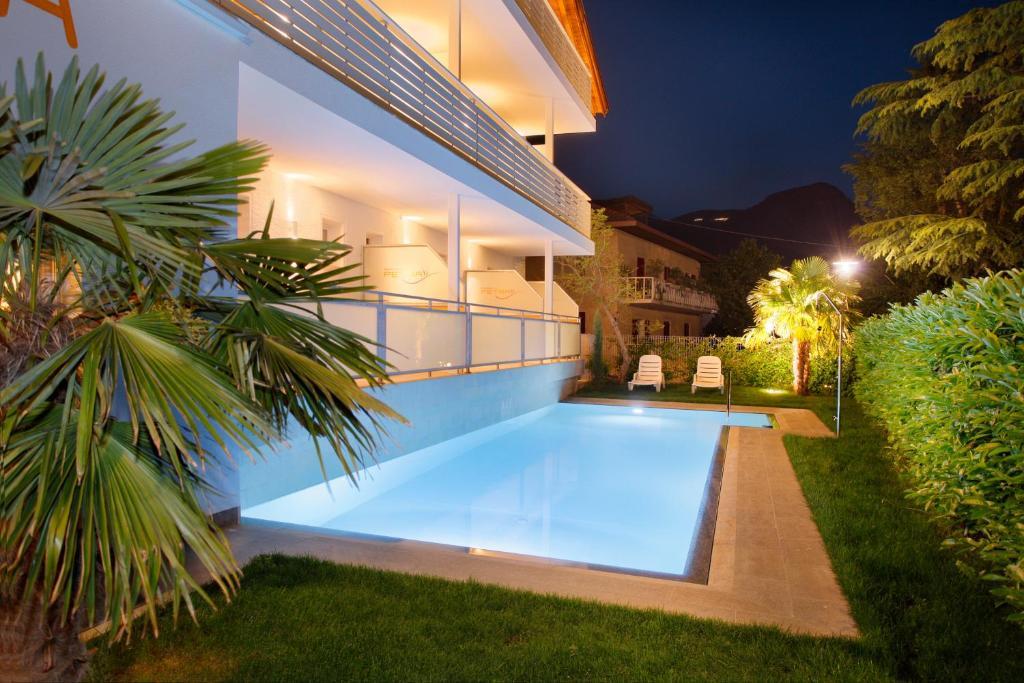 Hotel Jardis (Adults Only) Lana Exterior photo