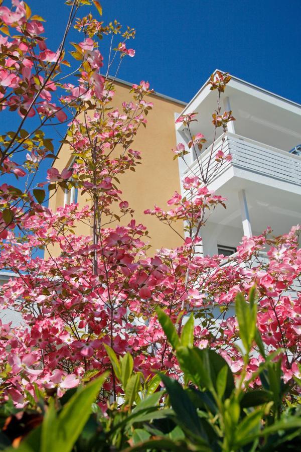 Hotel Jardis (Adults Only) Lana Exterior photo